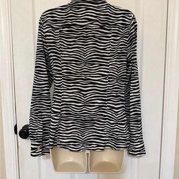 Michael Kors Zebra Print Black and White Top Size Small - Picture 4 of 7